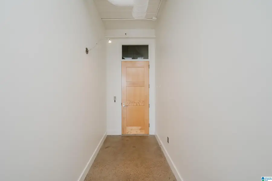 2201 5TH AVENUE S, Birmingham, AL 35233 - Image #3