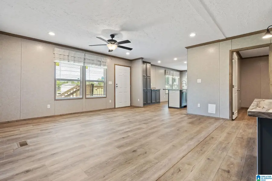 145 QUAIL RUN CIRCLE, Wilsonville, AL 35186 - Image #3