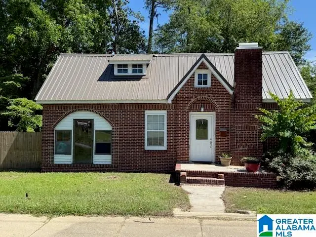 1005 4TH AVENUE N, Clanton, AL 35045 - Image #1