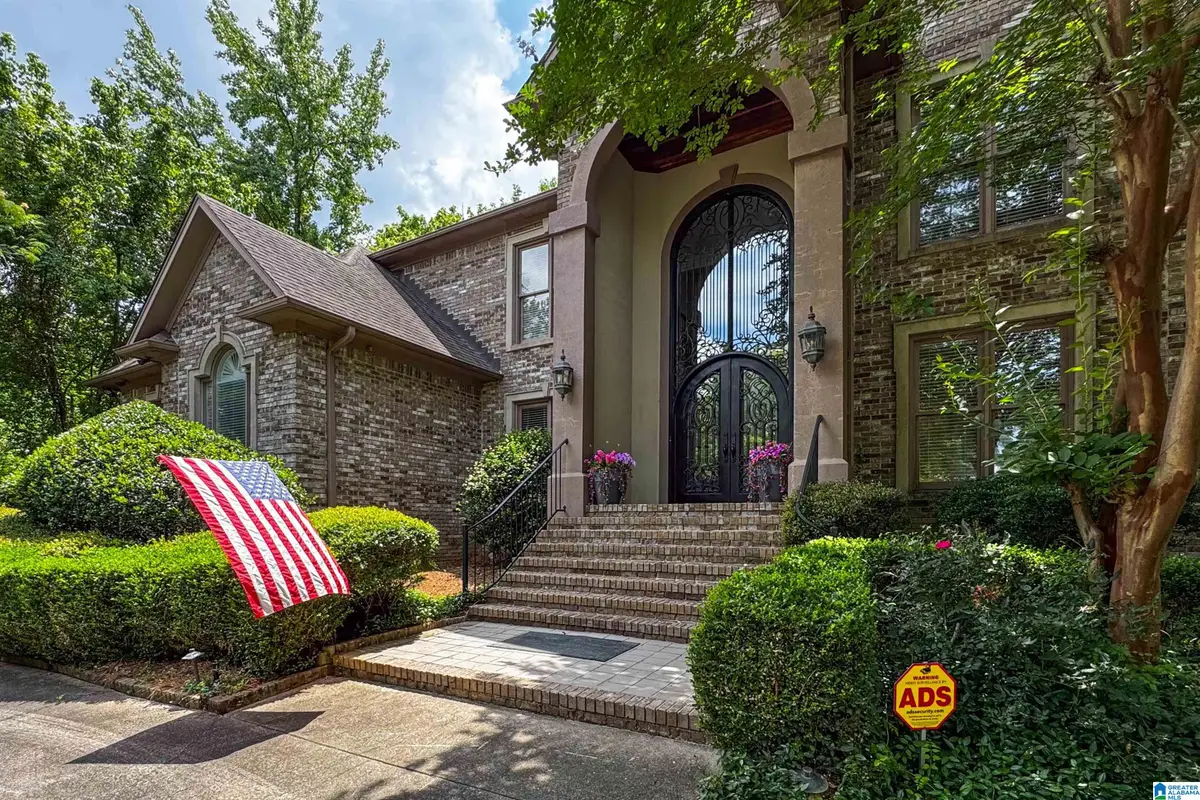 3609 CARISBROOKE PARKWAY, Hoover, AL 35226 - Image #1