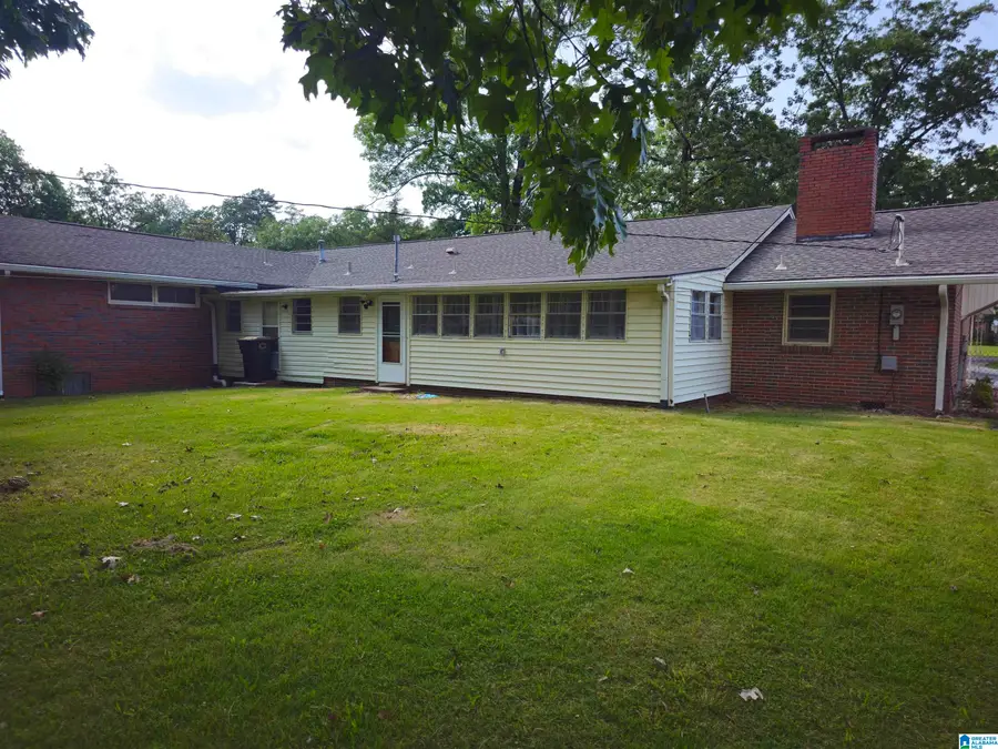 1606 NW WOODLAND STREET NW, Cullman, AL 35055 - Image #2