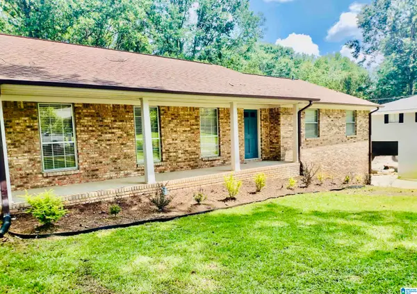 6420 WHITE COURT, Bessemer, AL 35023