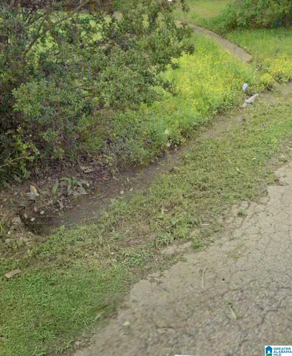 1713 18TH WAY N, Bessemer, AL 35020