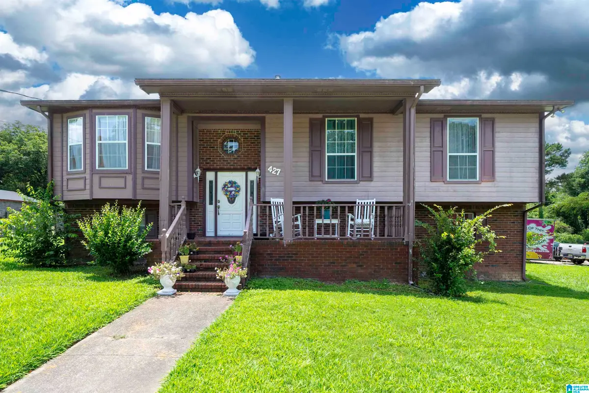 427 SMITHFIELD CIRCLE W, Dolomite, AL 35061 - Image #1