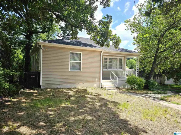 1556 MOUNTAIN DRIVE, Tarrant, AL 35217