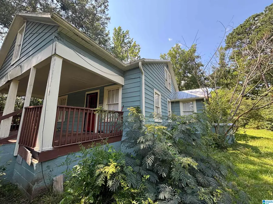 504 BLACKMON CIRCLE, Adamsville, AL 35005 - Image #2