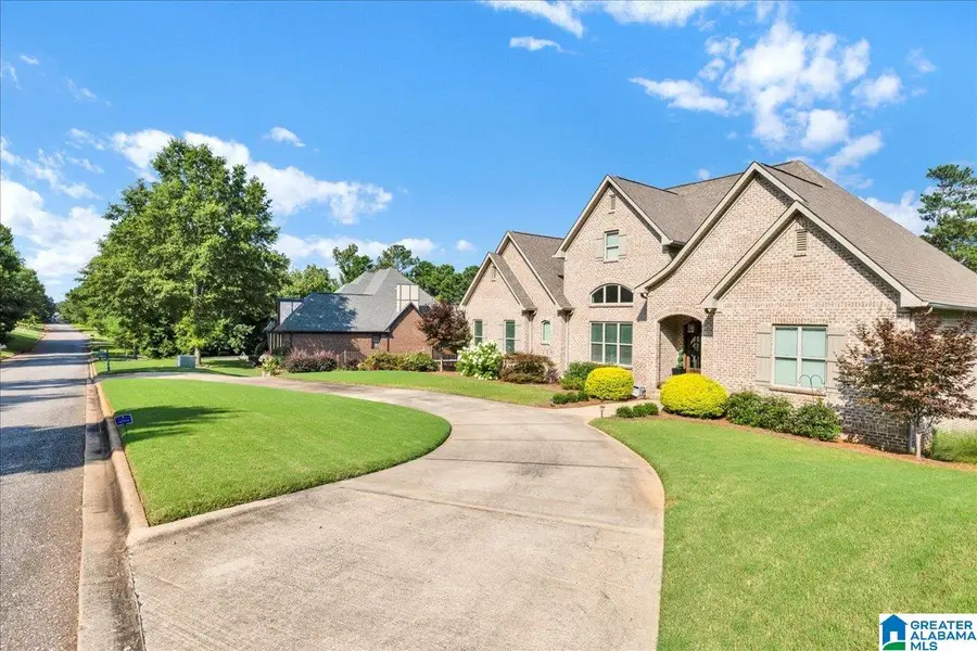 2132 LAKEVIEW TRACE, Trussville, AL 35173 - Image #2