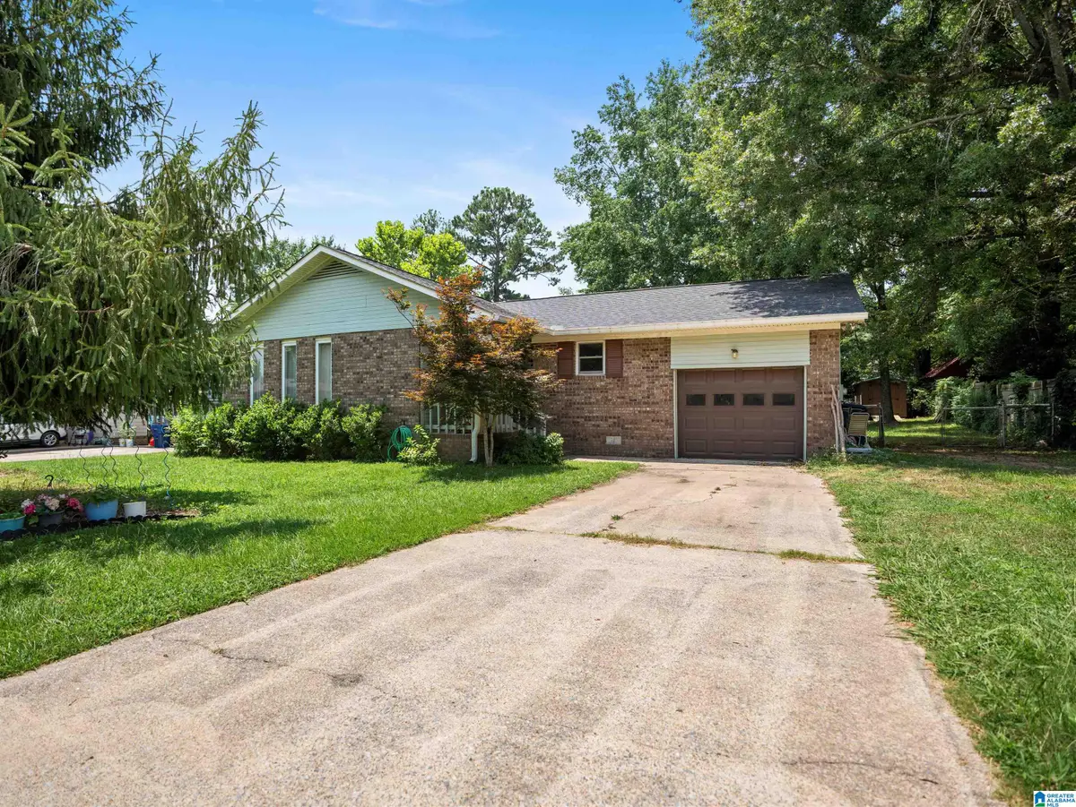 1911 GLEN DAVIS LANE, Oxford, AL 36203 - Image #1