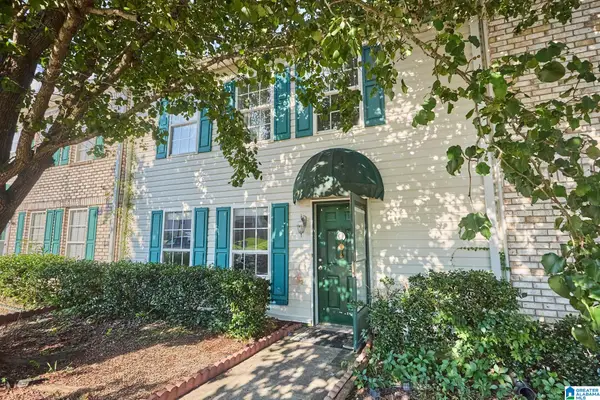 1303 HILLSBORO LANE, Helena, AL 35080