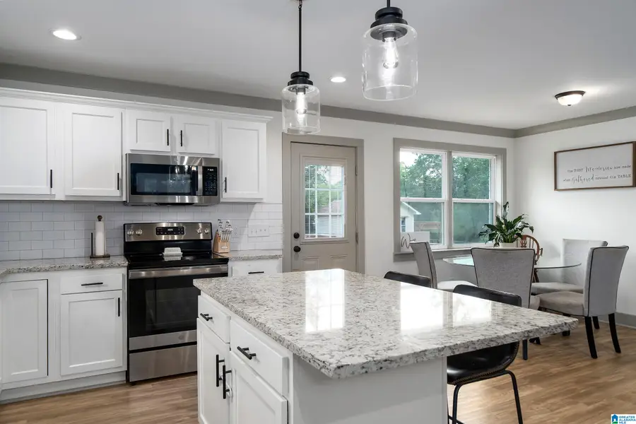 304 MOZELLE CIRCLE, Gardendale, AL 35071 - Image #3