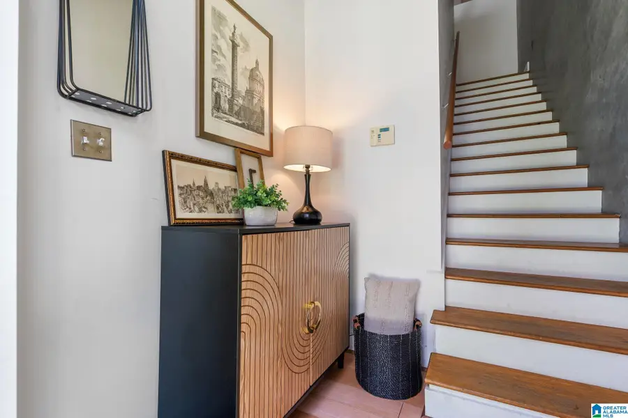 2226 1ST AVENUE S, Birmingham, AL 35233 - Image #3