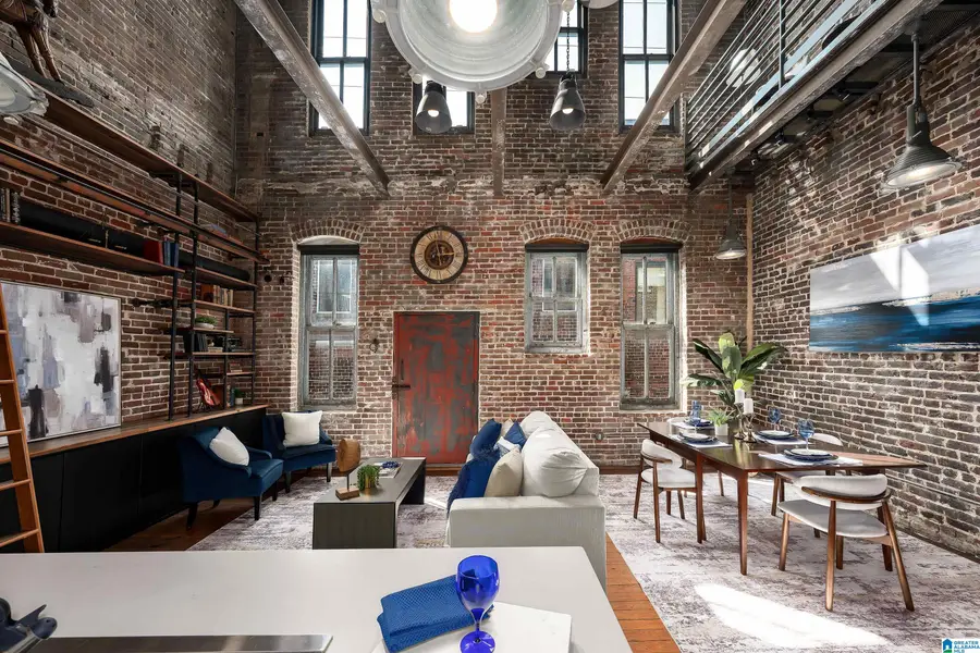 2217 2ND AVENUE N, Birmingham, AL 35203 - Image #2