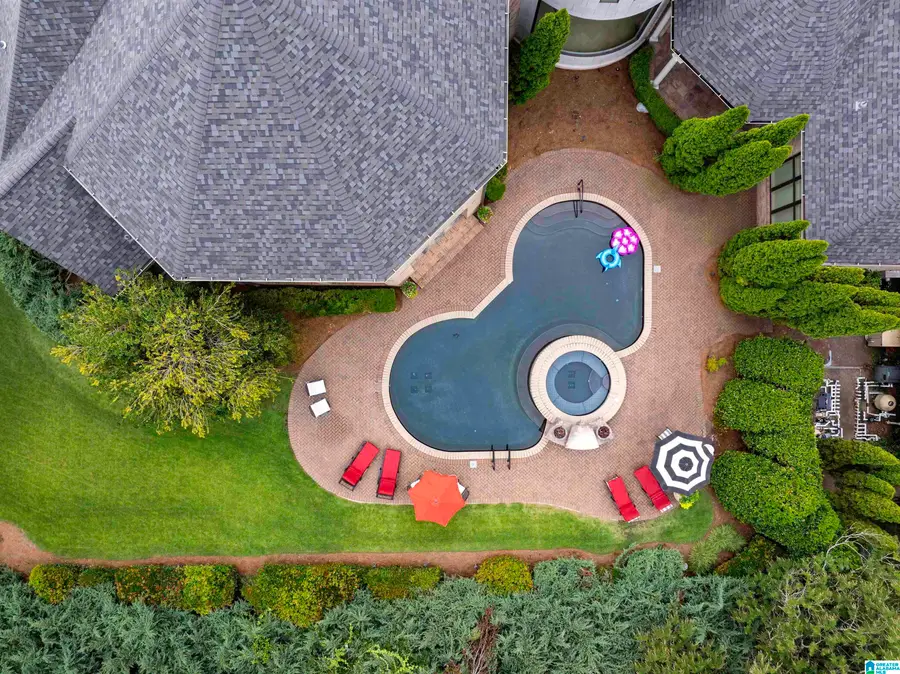 987 GARLAND COVE, Hoover, AL 35242 - Image #2