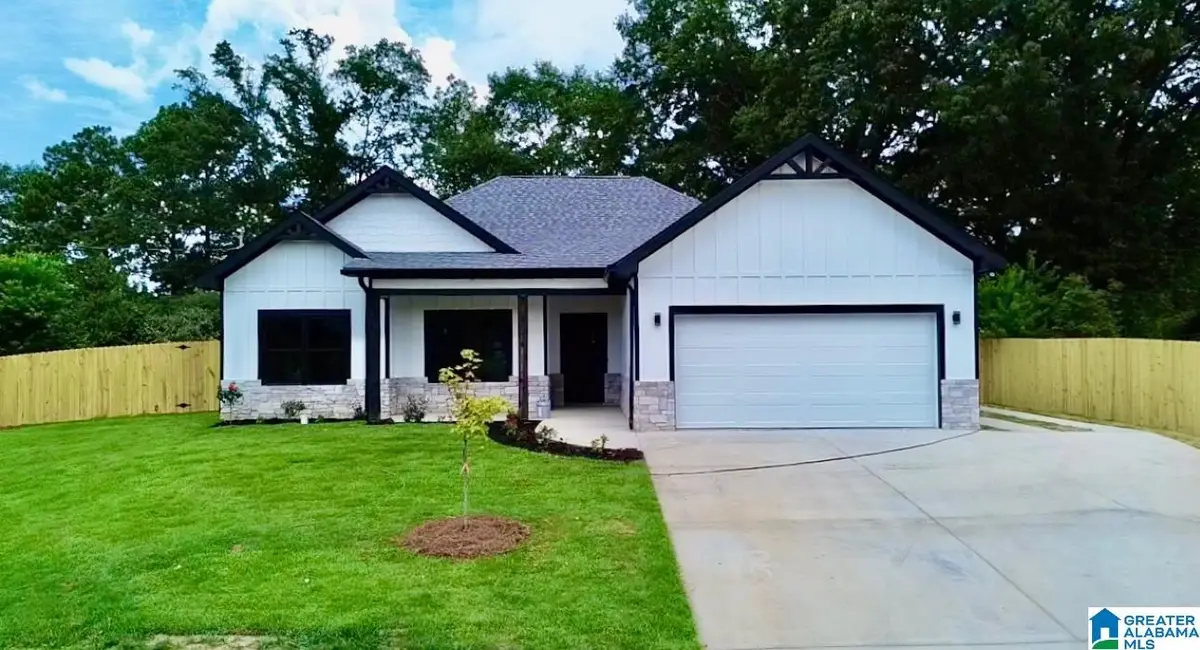 904 WILLOWBEND ROAD, Pelham, AL 35124 - Image #1