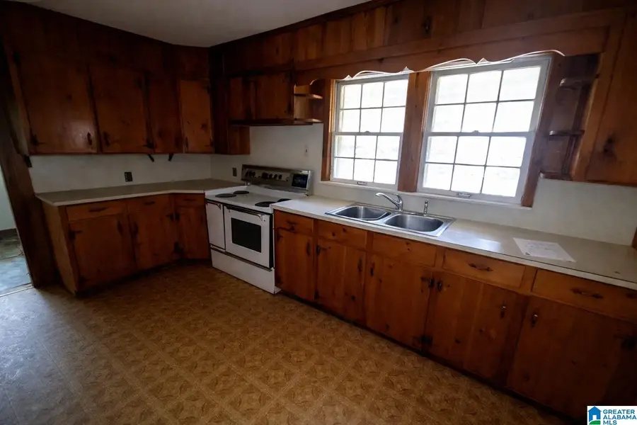 464 JOHNNY SHIPP ROAD, Warrior, AL 35180 - #3