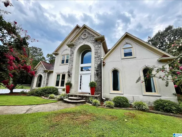 241 LAKESHORE LOOP, Oneonta, AL 35121