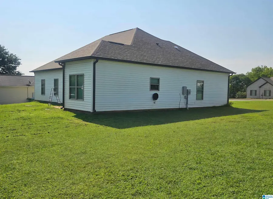 41 WHITHALL CIRCLE, Eastaboga, AL 36260 - Image #2