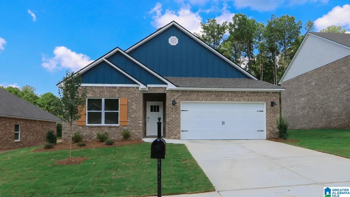 566 BOXWOOD BEND, Calera, AL 35040 - Image #1