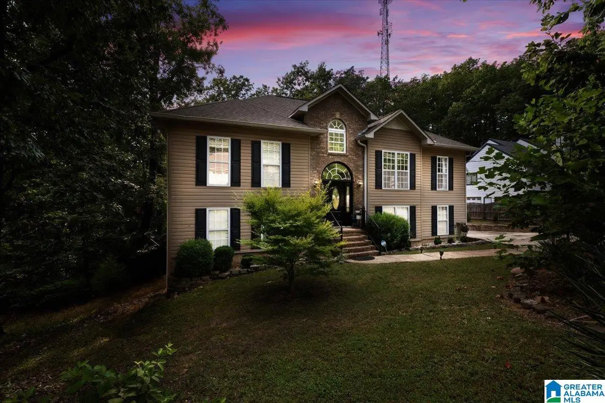 433 SHELTERWOOD CIRCLE, Pinson, AL 35126 - Image #1