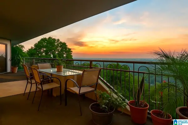 1120 BEACON PARKWAY E, Birmingham, AL 35209