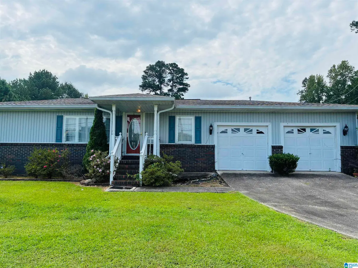 1012 STADIUM DRIVE, Warrior, AL 35180 - Image #1