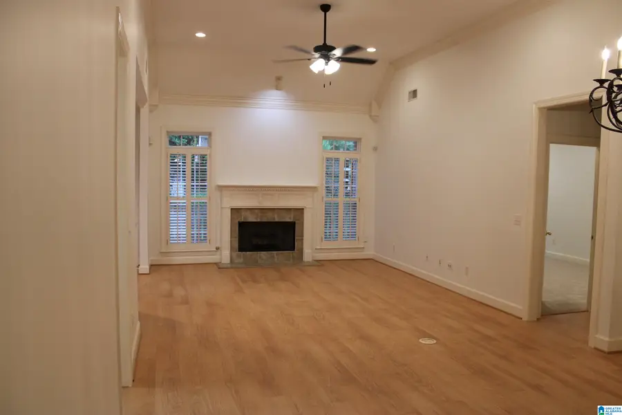 909 CASTLEMAINE DRIVE, Birmingham, AL 35226 - Image #2