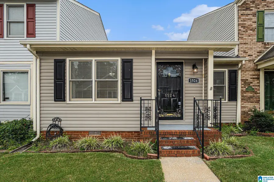 1524 CAMBRIDGE PLACE, Anniston, AL 36207 - Image #2