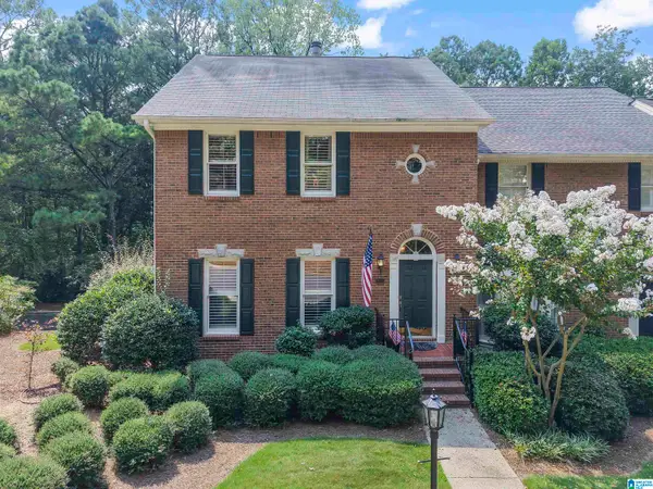 3111 CHESTNUT OAKS DRIVE, Hoover, AL 35244