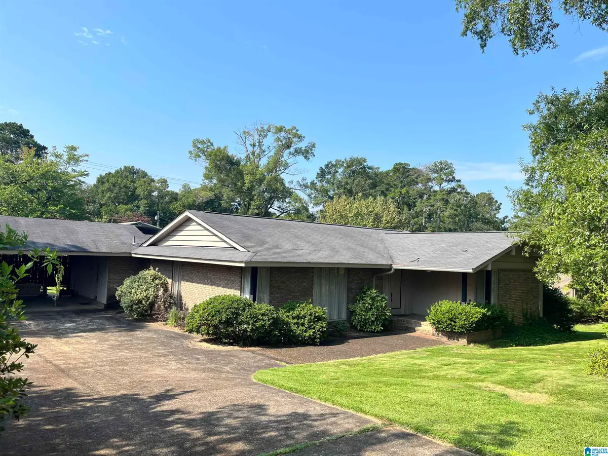 908 HERITAGE DRIVE, Sylacauga, AL 35150 - Image #1