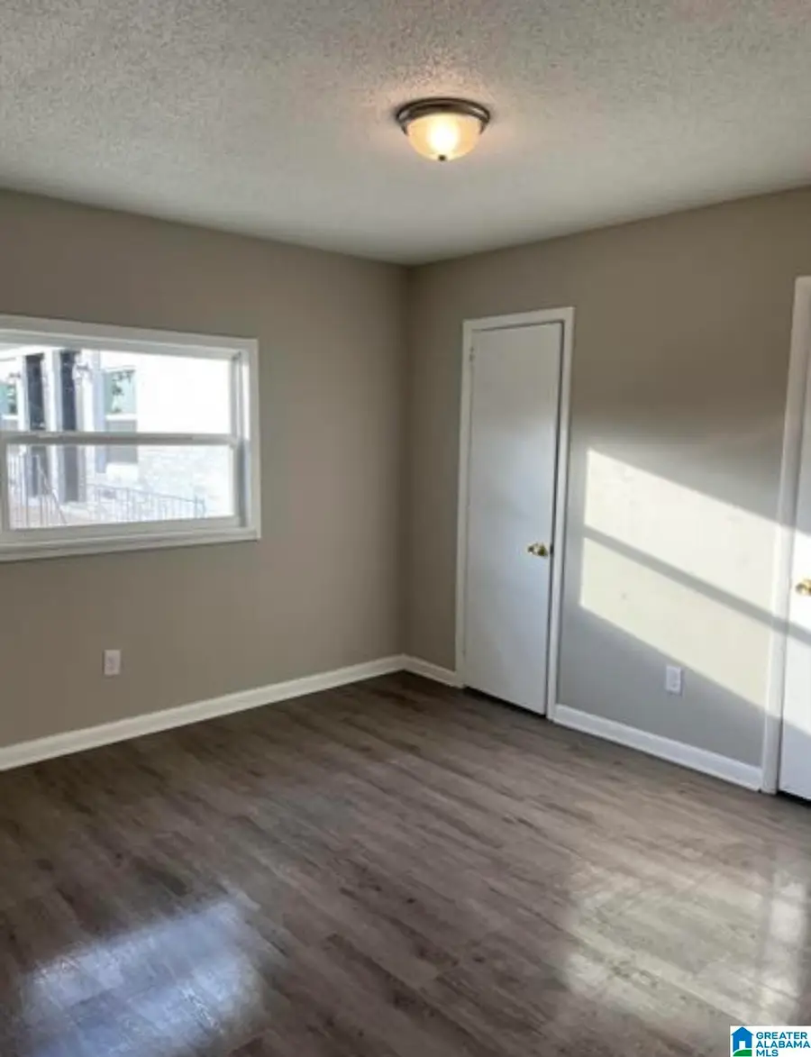 1833 15TH AVENUE N, Birmingham, AL 35234 - Image #2