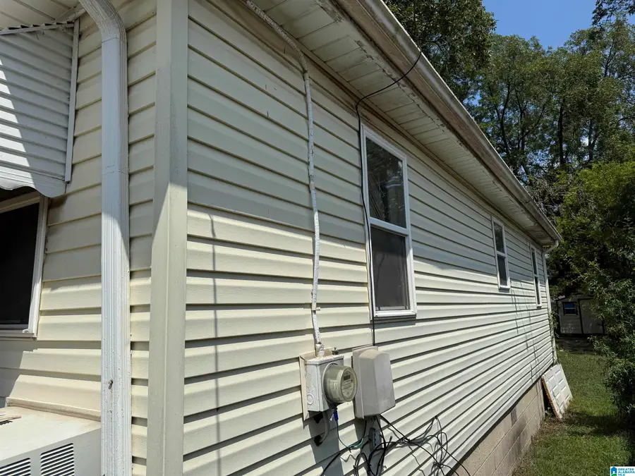 921 19TH PLACE SW, Birmingham, AL 35211 - Image #3