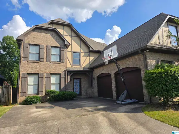 2376 CHALYBE TRAIL, Hoover, AL 35226