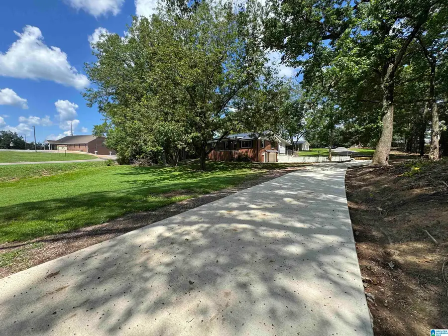 8502 OLD BAGLEY ROAD, Dora, AL 35062 - Image #3