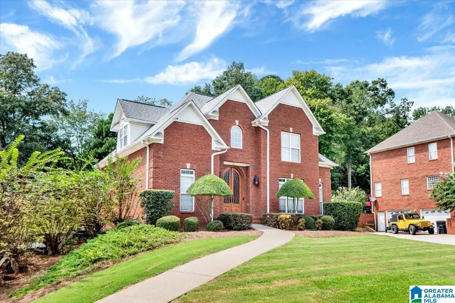 165 CLUSTER SPRINGS CIRCLE, Gardendale, AL 35071 - Image #3