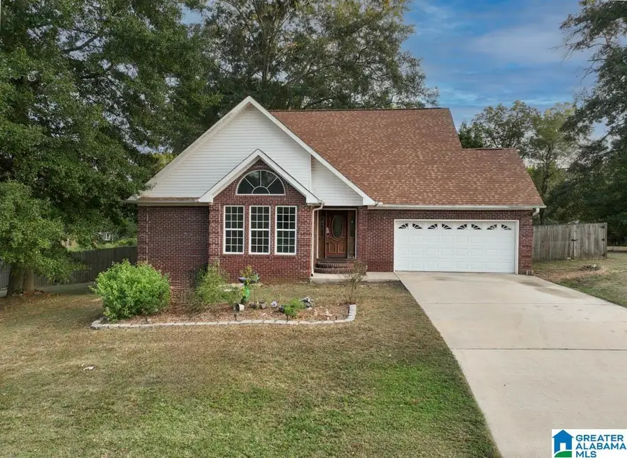 30 MAPLEWOOD CIRCLE, Clanton, AL 35045 - Image #3