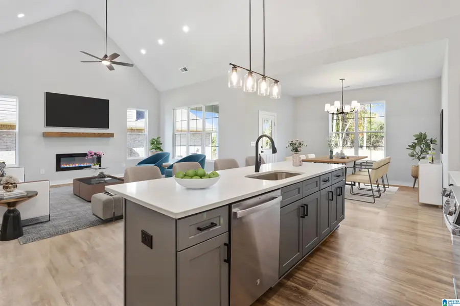 3669 VANDERBILT WAY, Fultondale, AL 35068 - Image #2