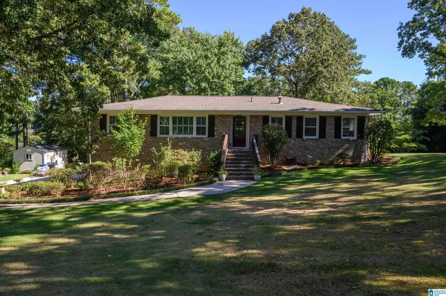 1840 VALGREEN LANE, Hoover, AL 35226 - Image #2