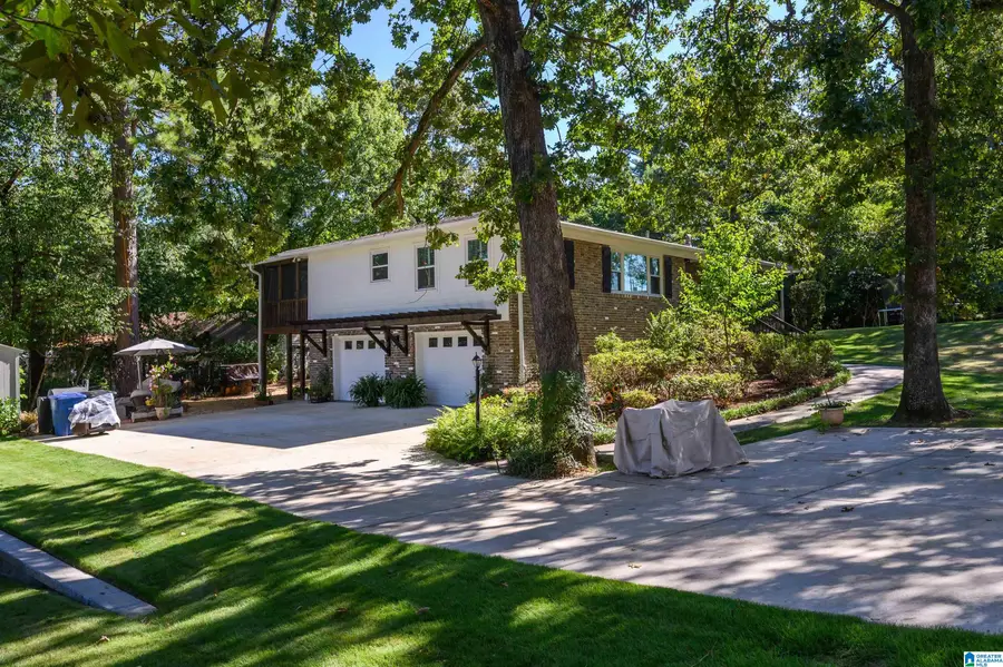 1840 VALGREEN LANE, Hoover, AL 35226 - Image #3