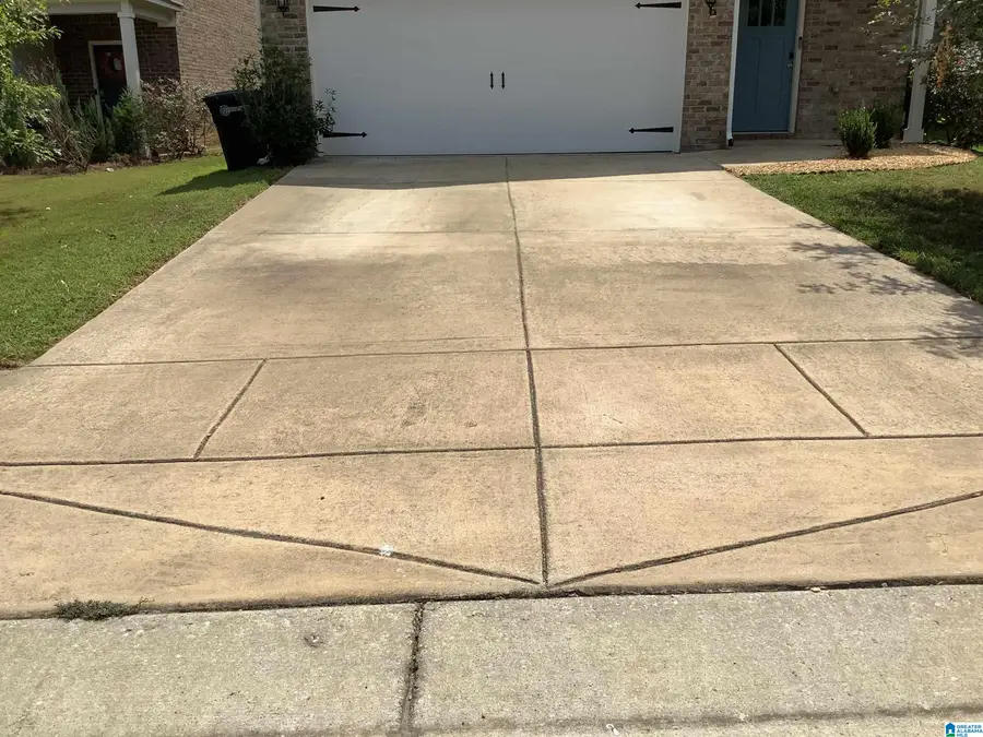 516 READING LANE, Fultondale, AL 35068 - Image #2