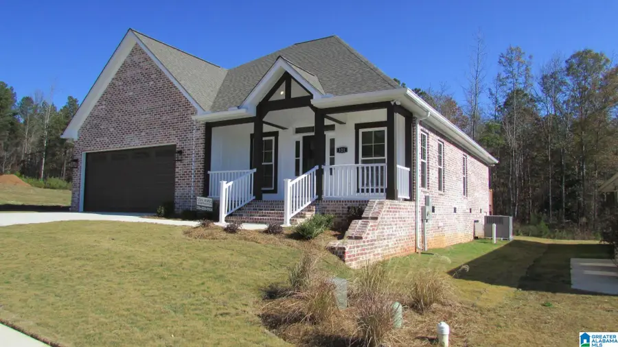 121 VILLAGE CIRCLE, Anniston, AL 36207 - Image #3