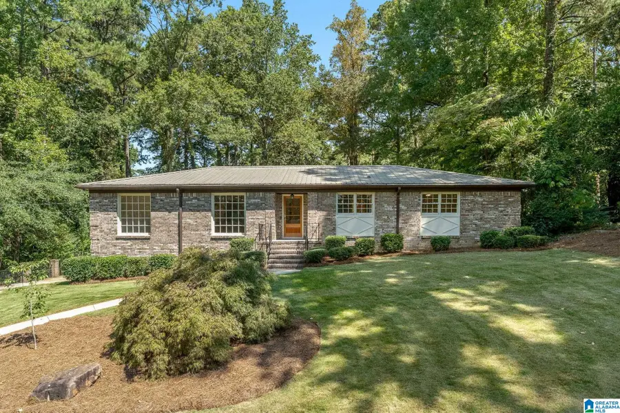 2325 ROCKVIEW LANE, Hoover, AL 35226 - Image #2