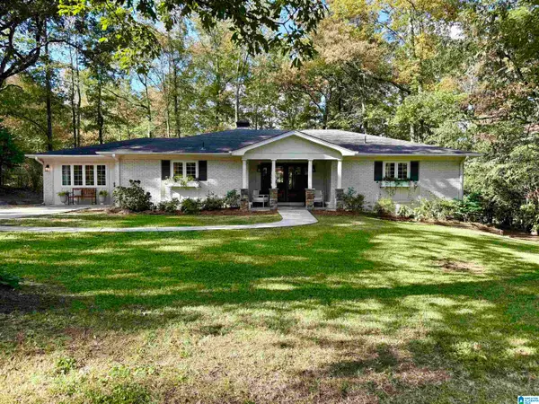 2221 HAWKSBURY LANE, Hoover, AL 35226