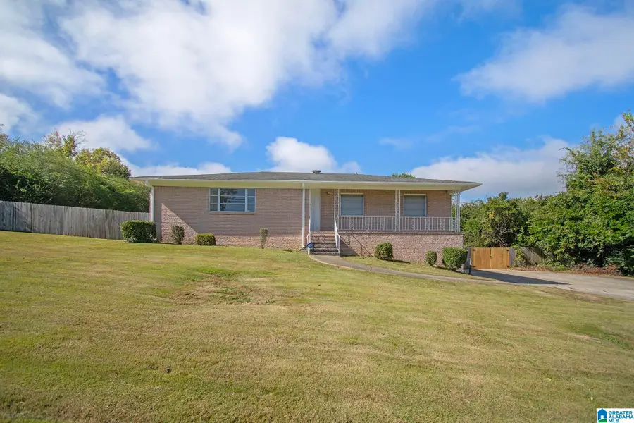 2532 5TH STREET NE, Center Point, AL 35215 - Image #2