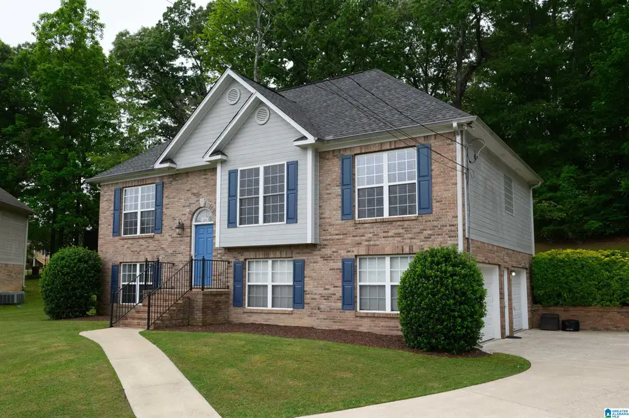 1015 HICKORY CIRCLE, Moody, AL 35004 - Image #2