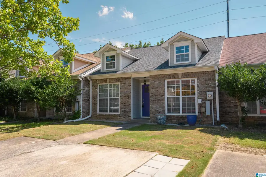 112 CHASE CREEK CIRCLE, Pelham, AL 35124 - Image #2