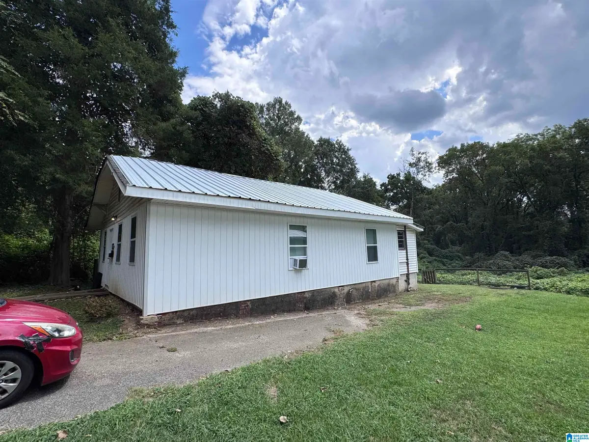 5211 LOOP ROAD, Birmingham, AL 35224 - Image #1