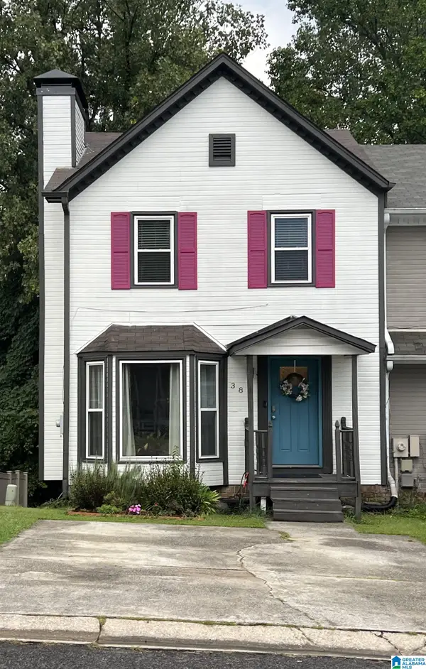 381 JAMESTOWN MANOR DRIVE, Gardendale, AL 35071