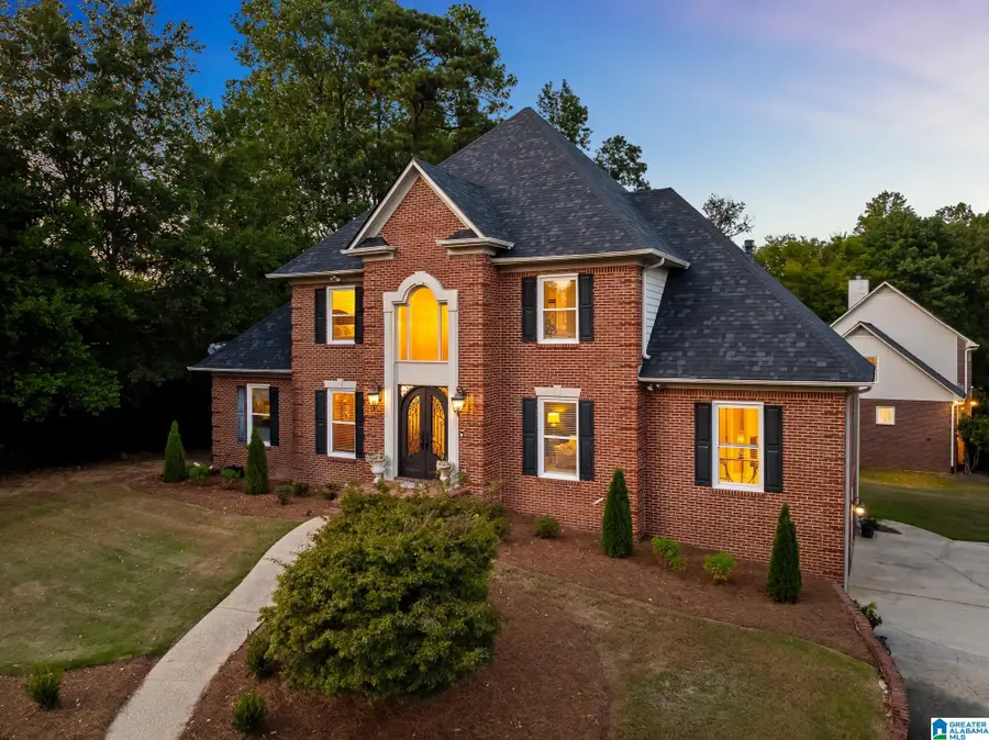 189 HIGHLAND CREST PARKWAY, Hoover, AL 35226 - Image #2
