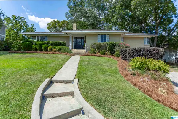 2216 CHESTNUT ROAD, Vestavia hills, AL 35216