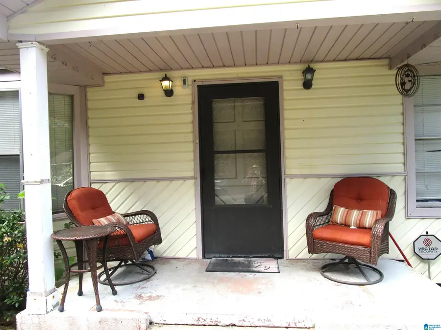 3939 OLD JOHNS ROAD, Hueytown, AL 35023 - Image #2